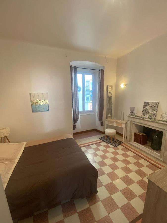 Appartement Climatise,Idealement Situe 100M Du Vieux Port. Bastia  Ngoại thất bức ảnh